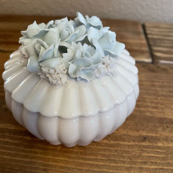 Vintage Japenese Rice Floral Porcelain Trinket Box - Picture 8 of 11